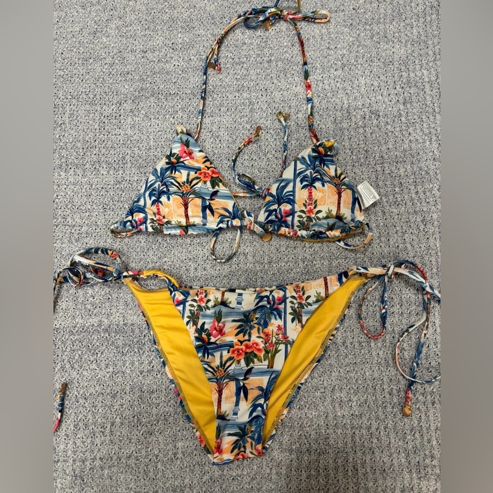 Escape to paradise bikini